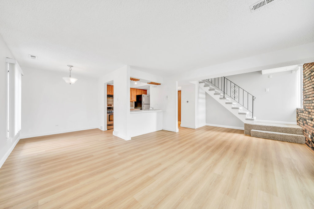 9830 Sayre Avenue #7, Chicago Ridge, IL 60415