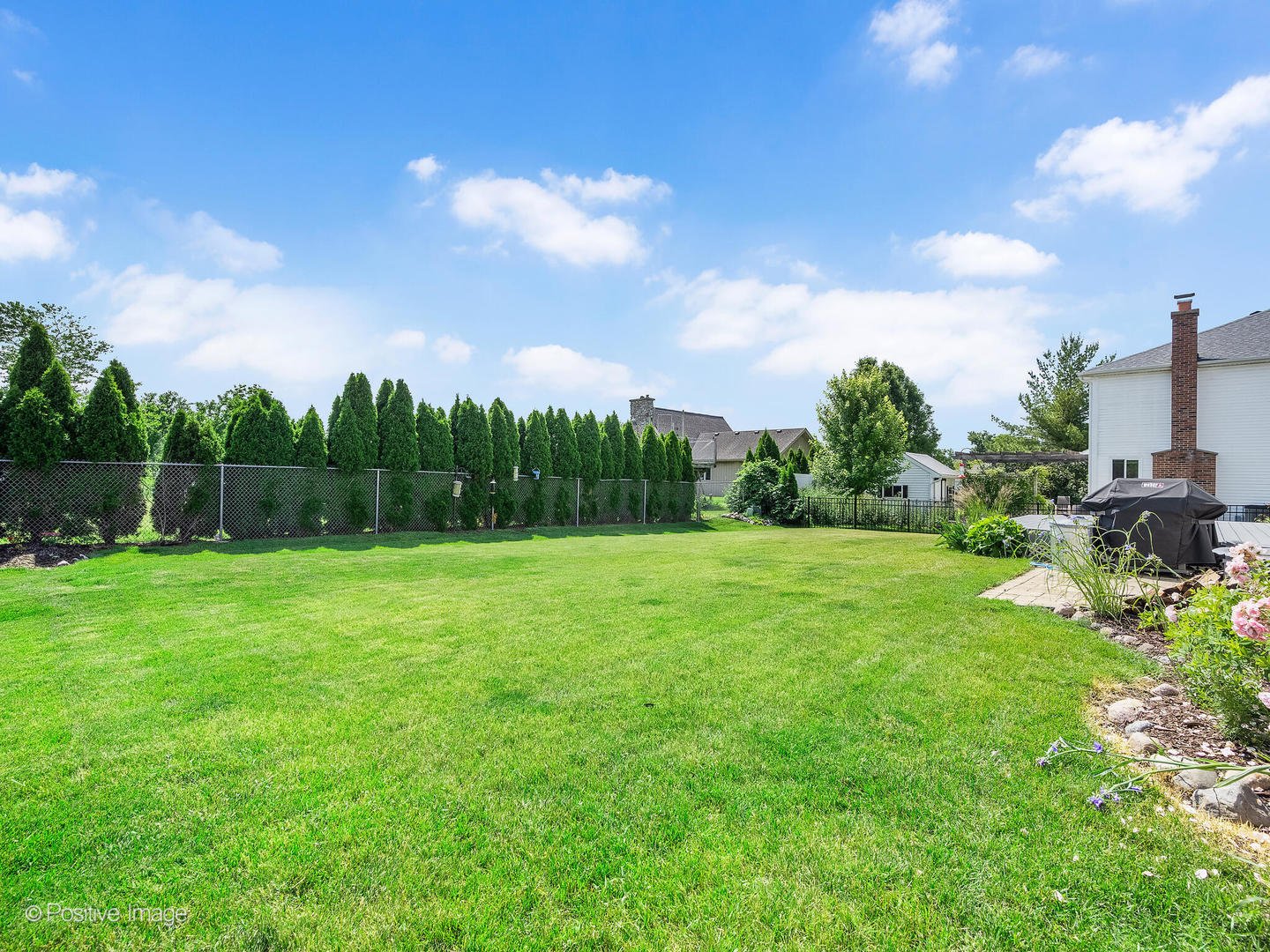 1665 Whispering Oaks Court, West Chicago, IL 60185