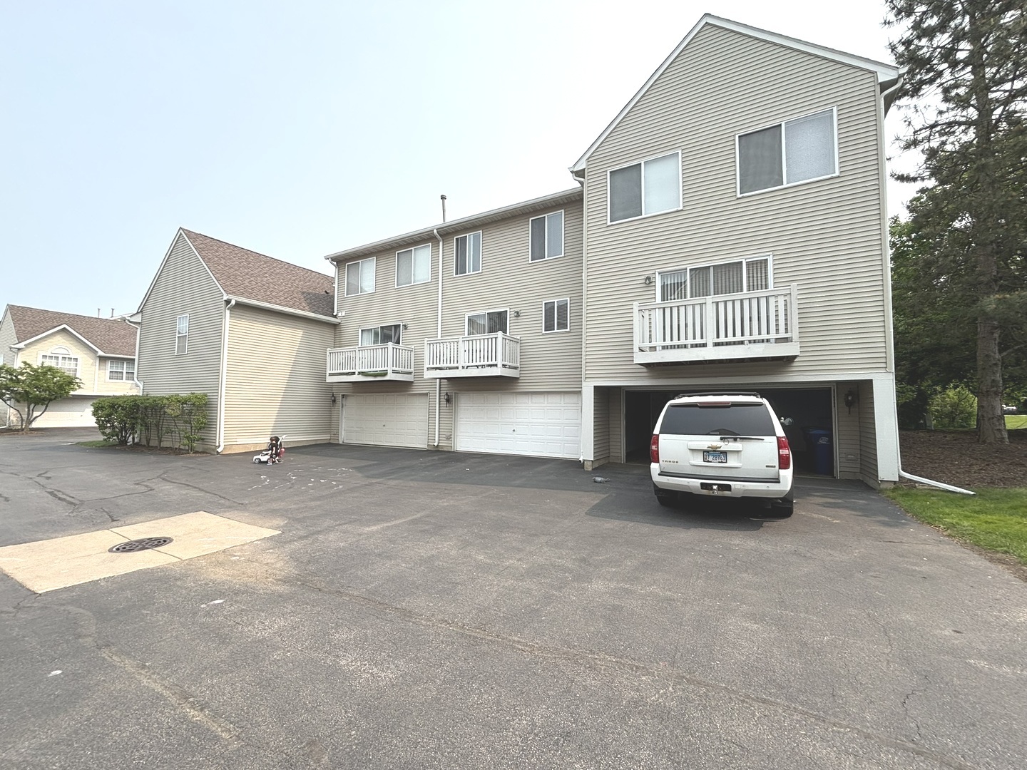 922 S Darla Court, Waukegan, IL 60085