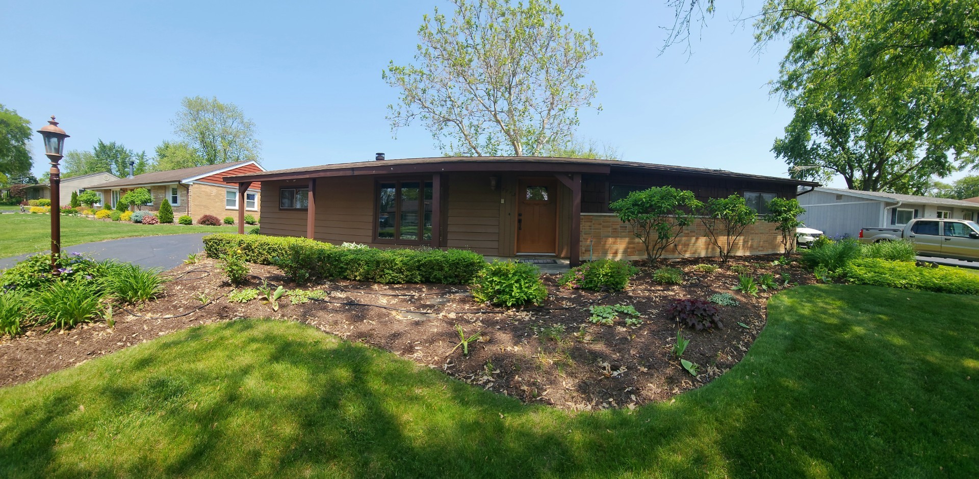 7713 Brookhaven Avenue, Darien, IL 60561