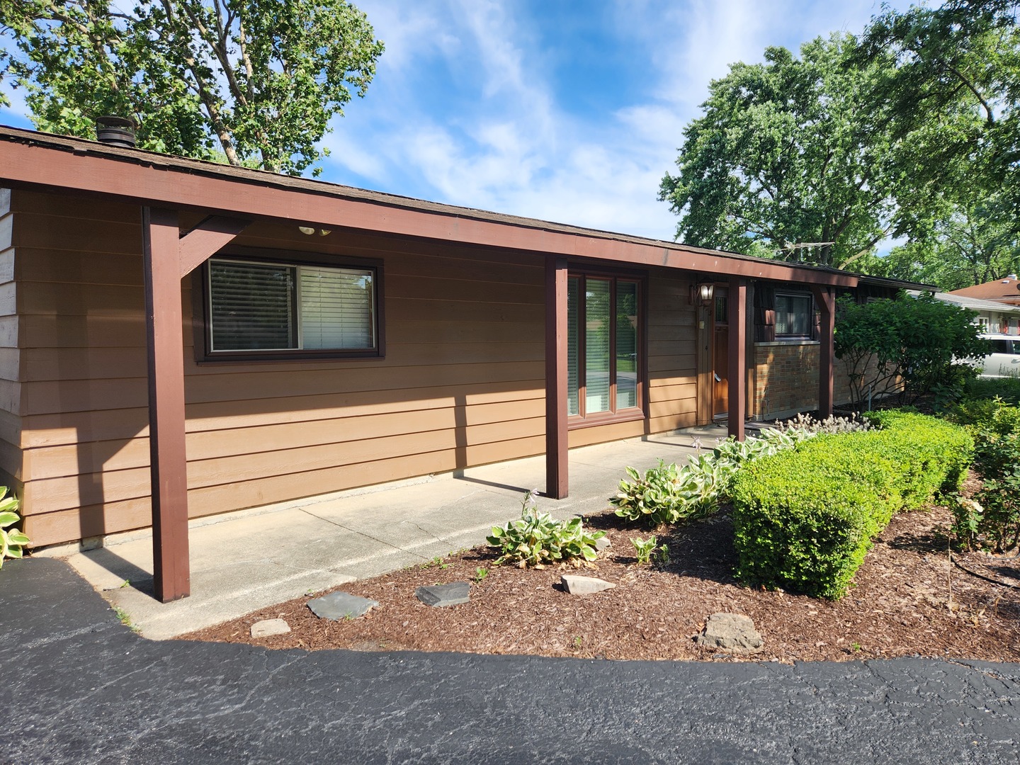 7713 Brookhaven Avenue, Darien, IL 60561