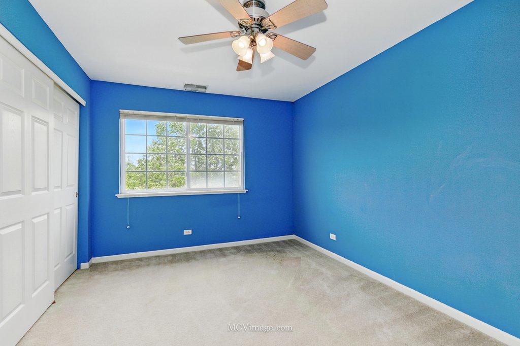 221 Willow Boulevard, Willow Springs, IL 60480
