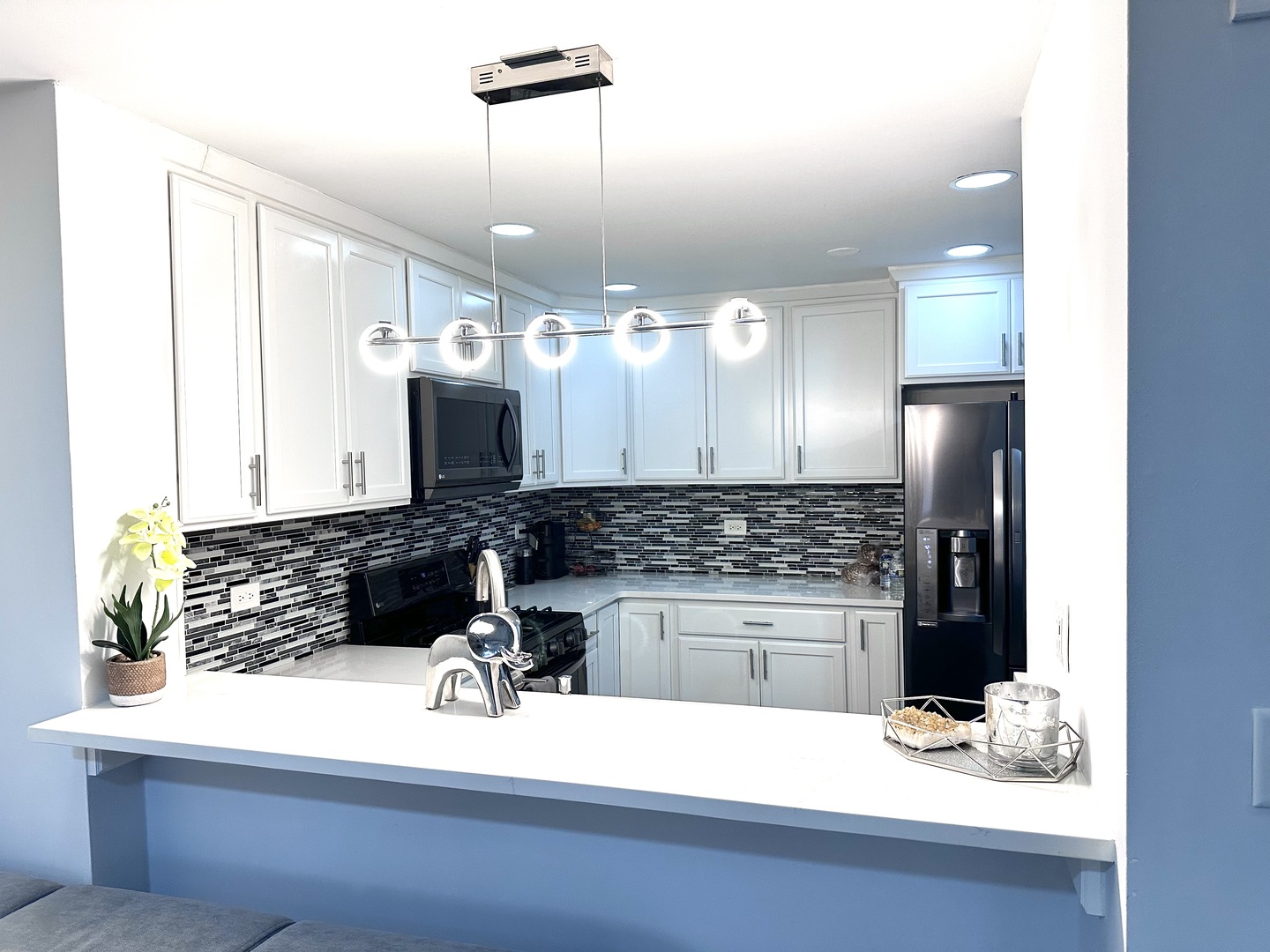 320 Sheridan Drive #2C, Willowbrook, IL 60527