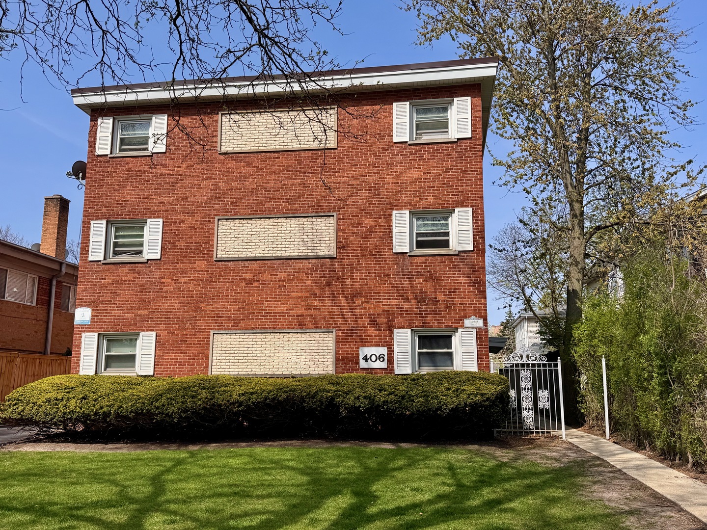 406 Franklin Avenue #2A, River Forest, IL 60305
