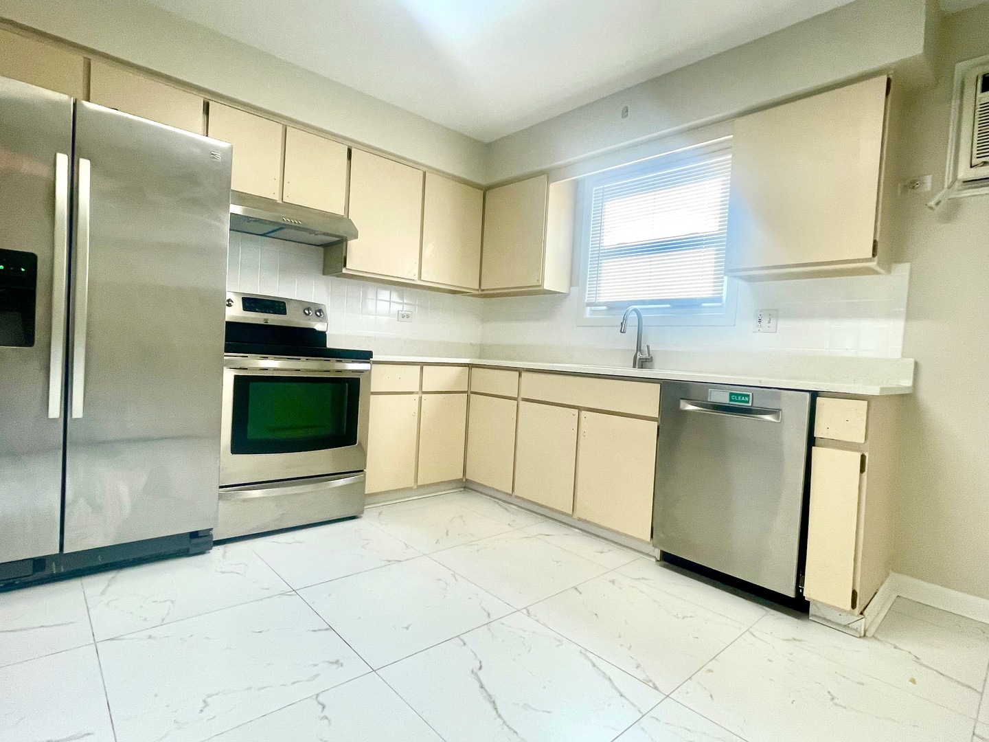 406 Franklin Avenue #2A, River Forest, IL 60305
