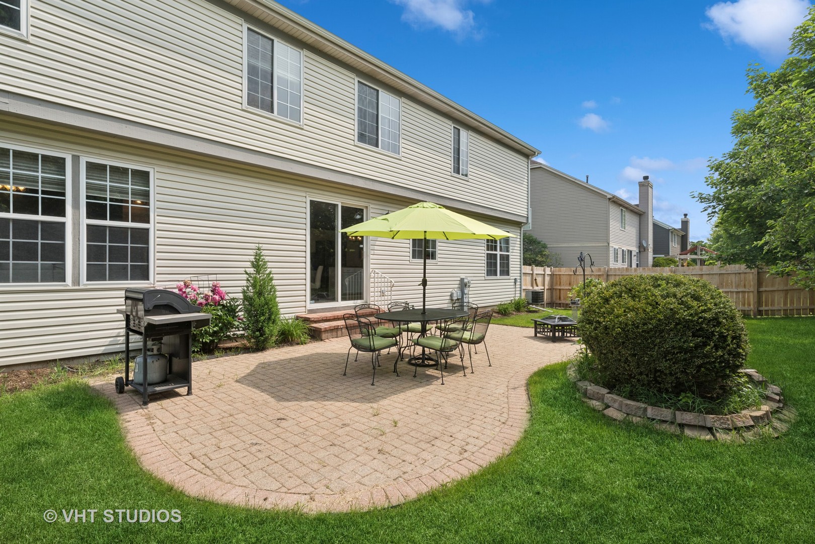1517 Nathan Lane, Libertyville, IL 60048