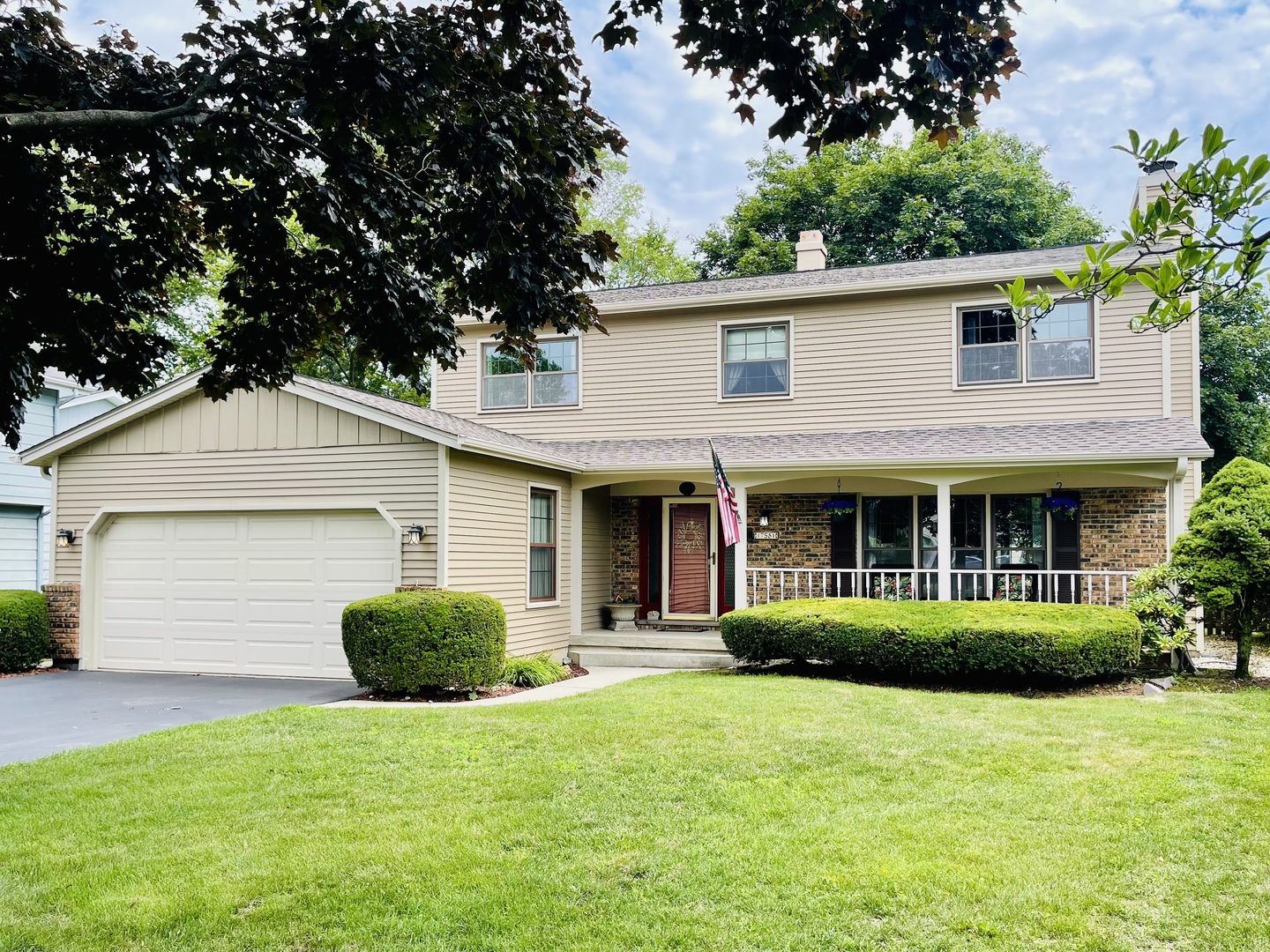 17581 W SUMMIT Drive, Grayslake, IL 60030