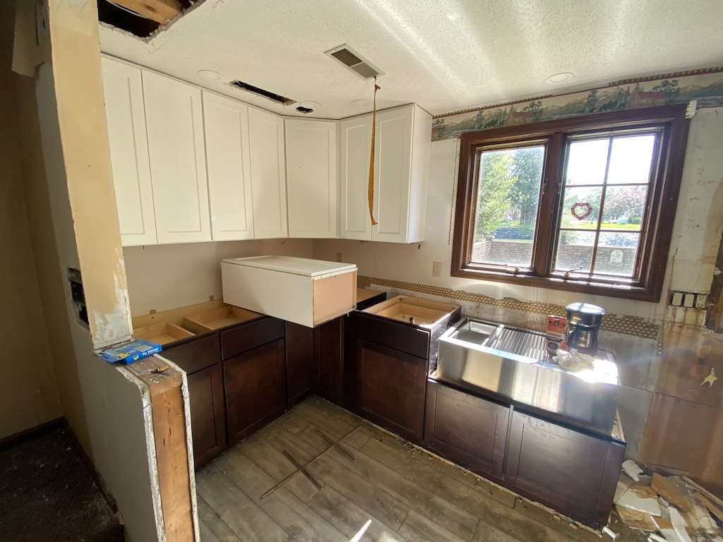116 W Hislop Drive, Cissna Park, IL 60924