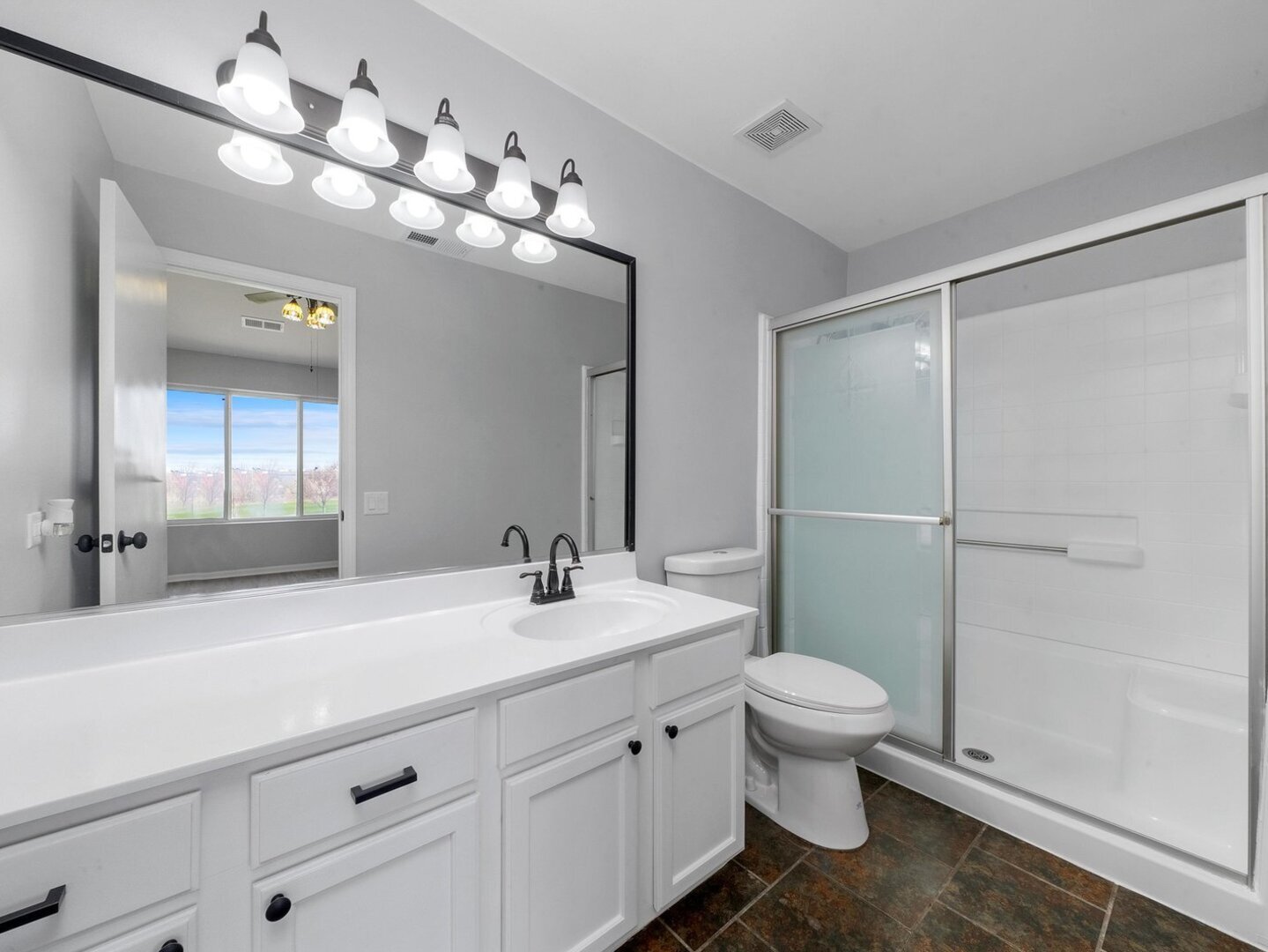 2589 ARCADIA Circle, Naperville, IL 60540
