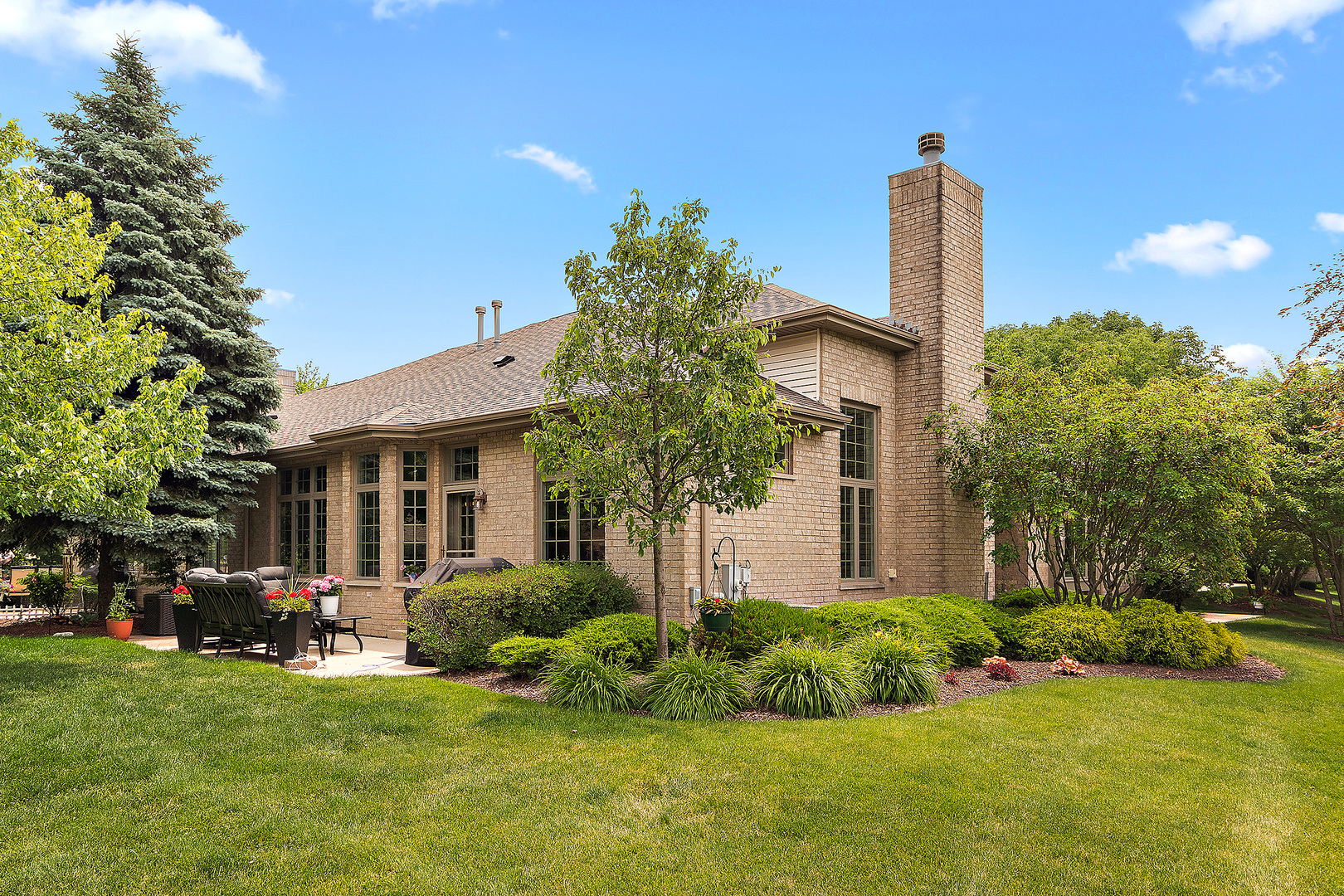 20142 Crystal Lake Way, Frankfort, IL 60423
