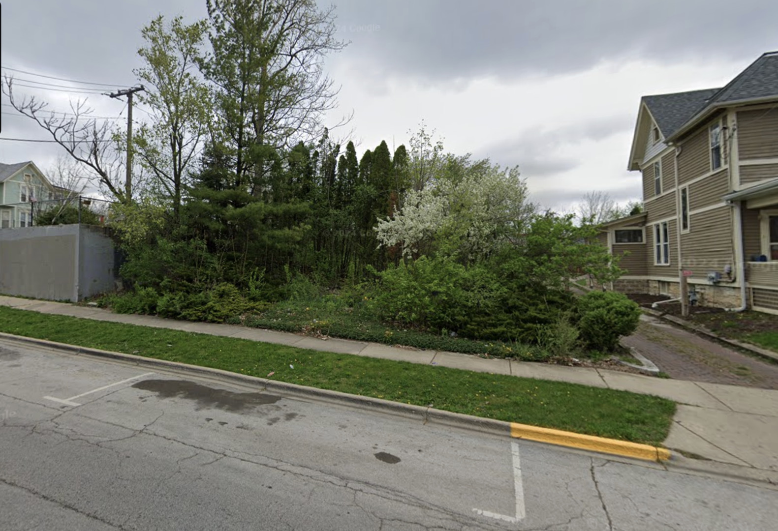231 W Downer Place, Aurora, IL 60506