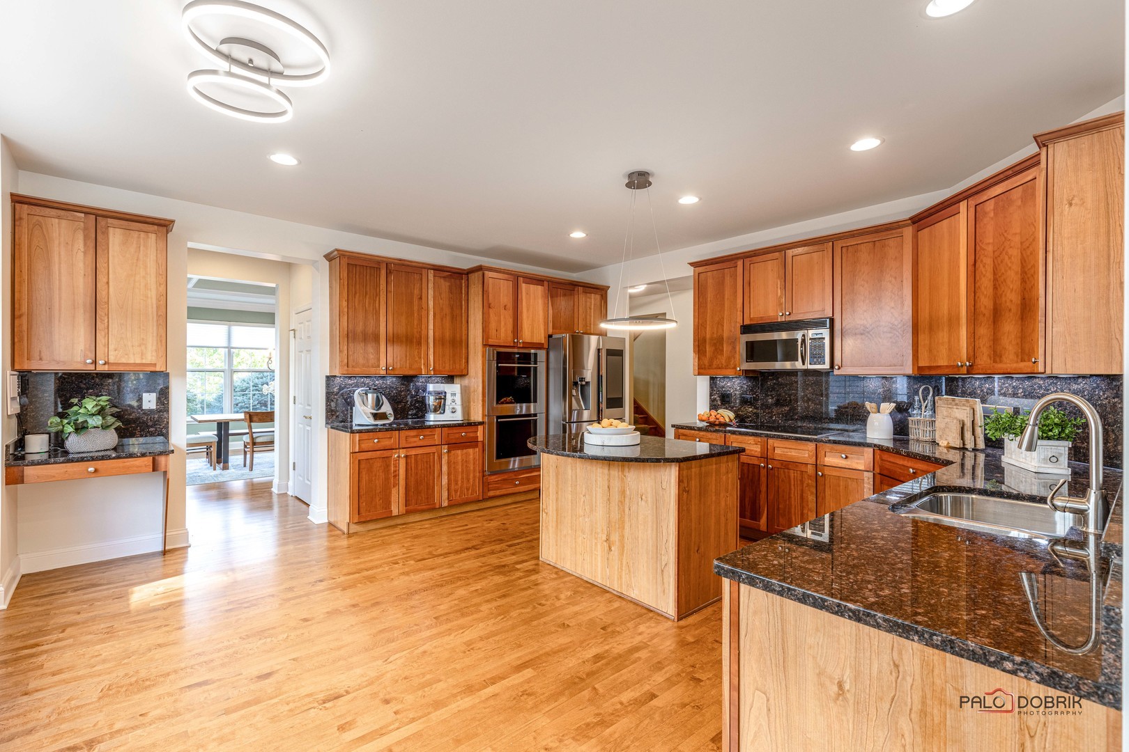 408 N White Deer Trail, Vernon Hills, IL 60061