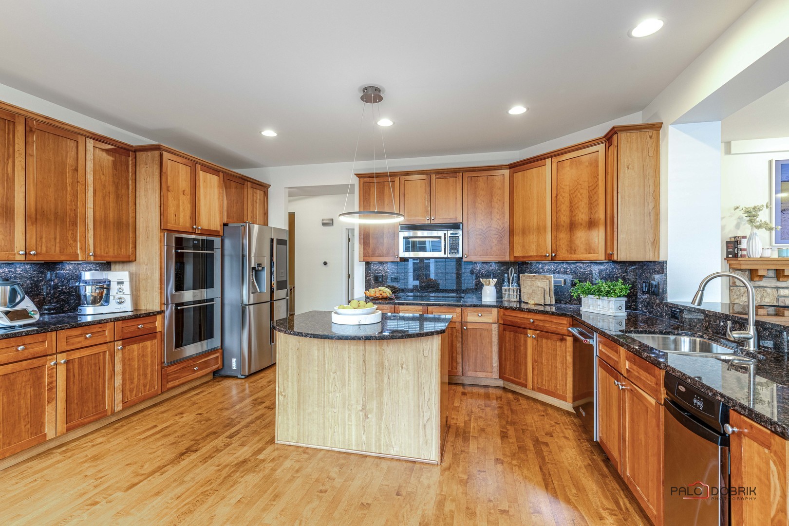408 N White Deer Trail, Vernon Hills, IL 60061