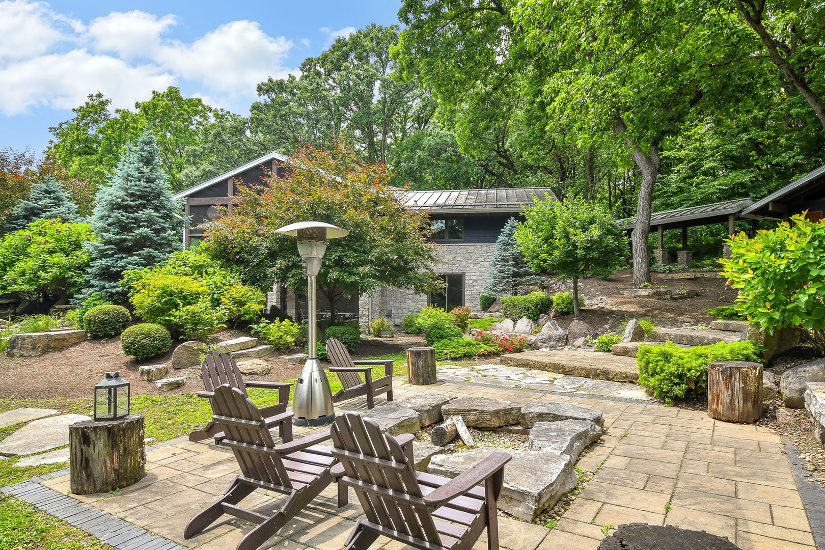 4N650 Pheasant Run Drive, St. Charles, IL 60175