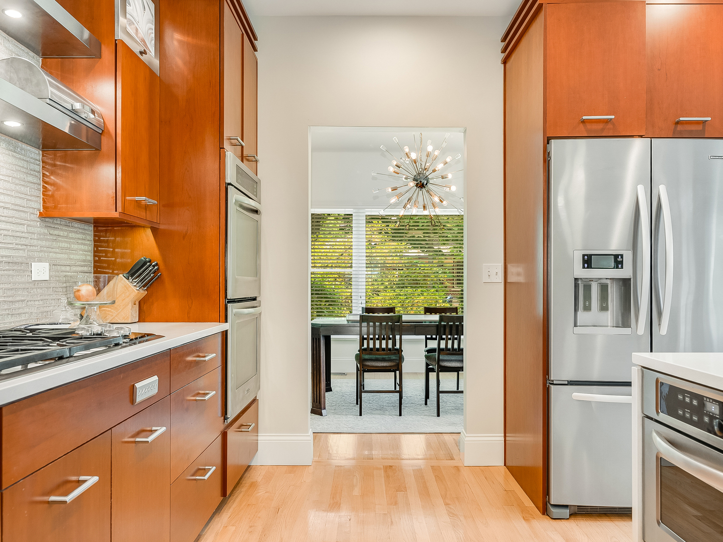 1000 E PORTER Avenue, Naperville, IL 60540