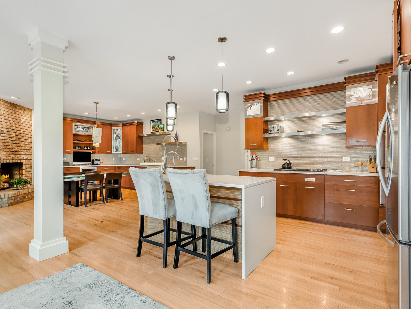 1000 E PORTER Avenue, Naperville, IL 60540