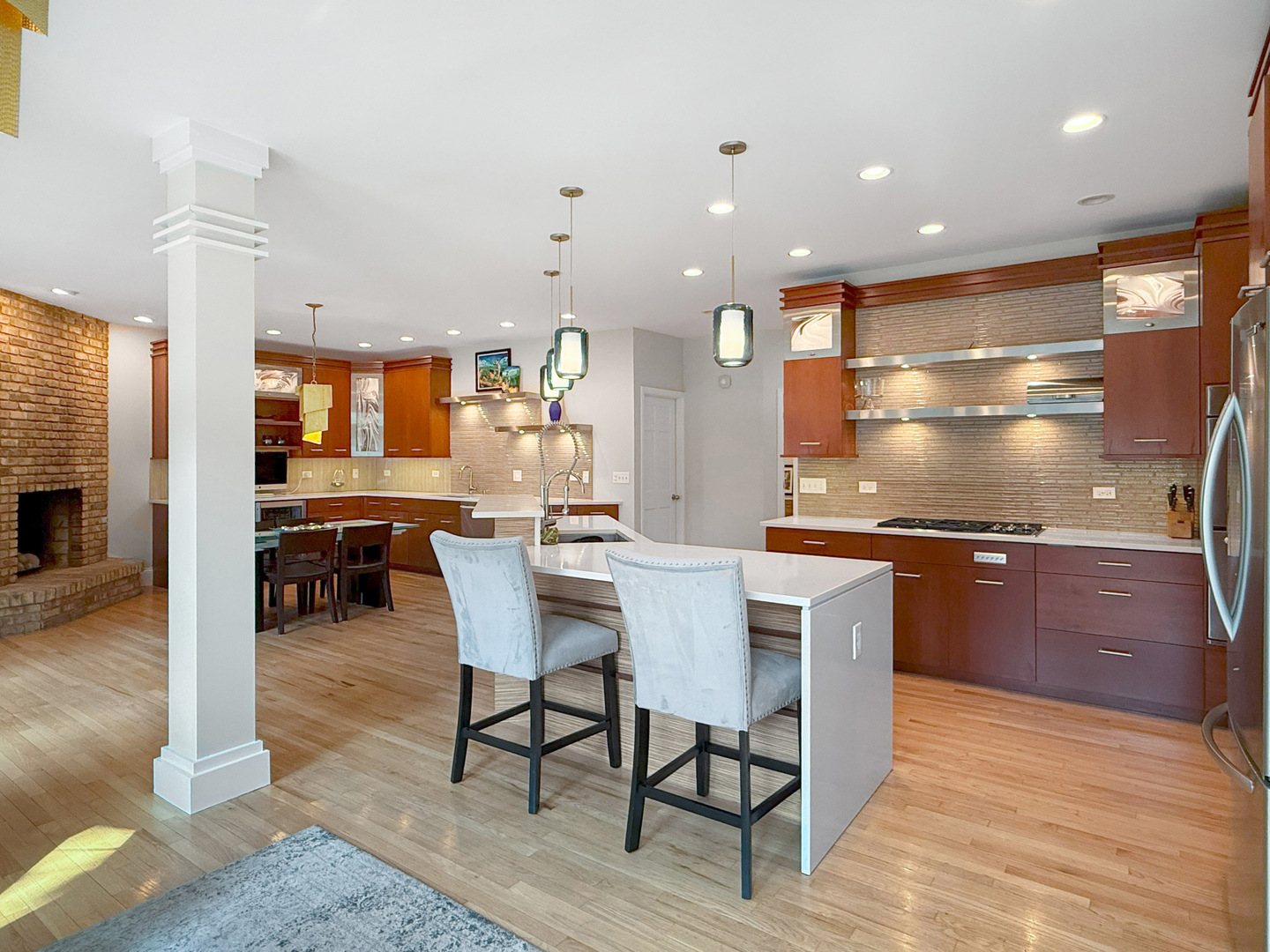 1000 E PORTER Avenue, Naperville, IL 60540