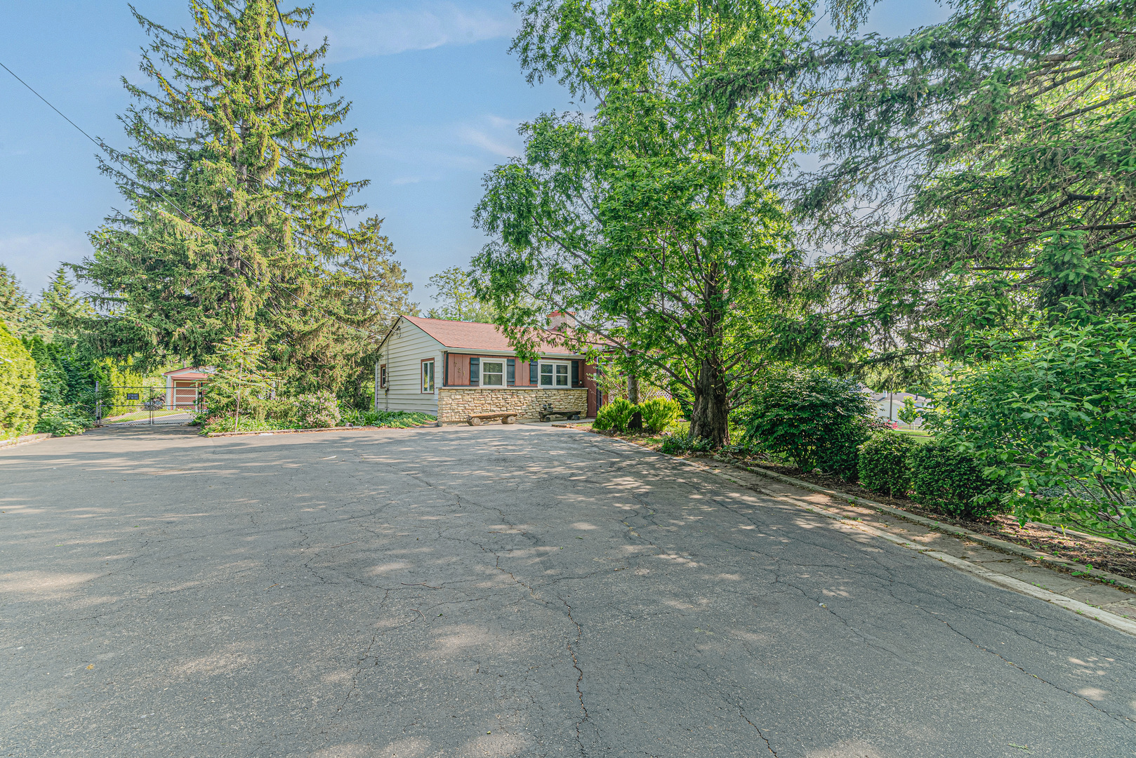 721 E Washington Street, West Chicago, IL 60185