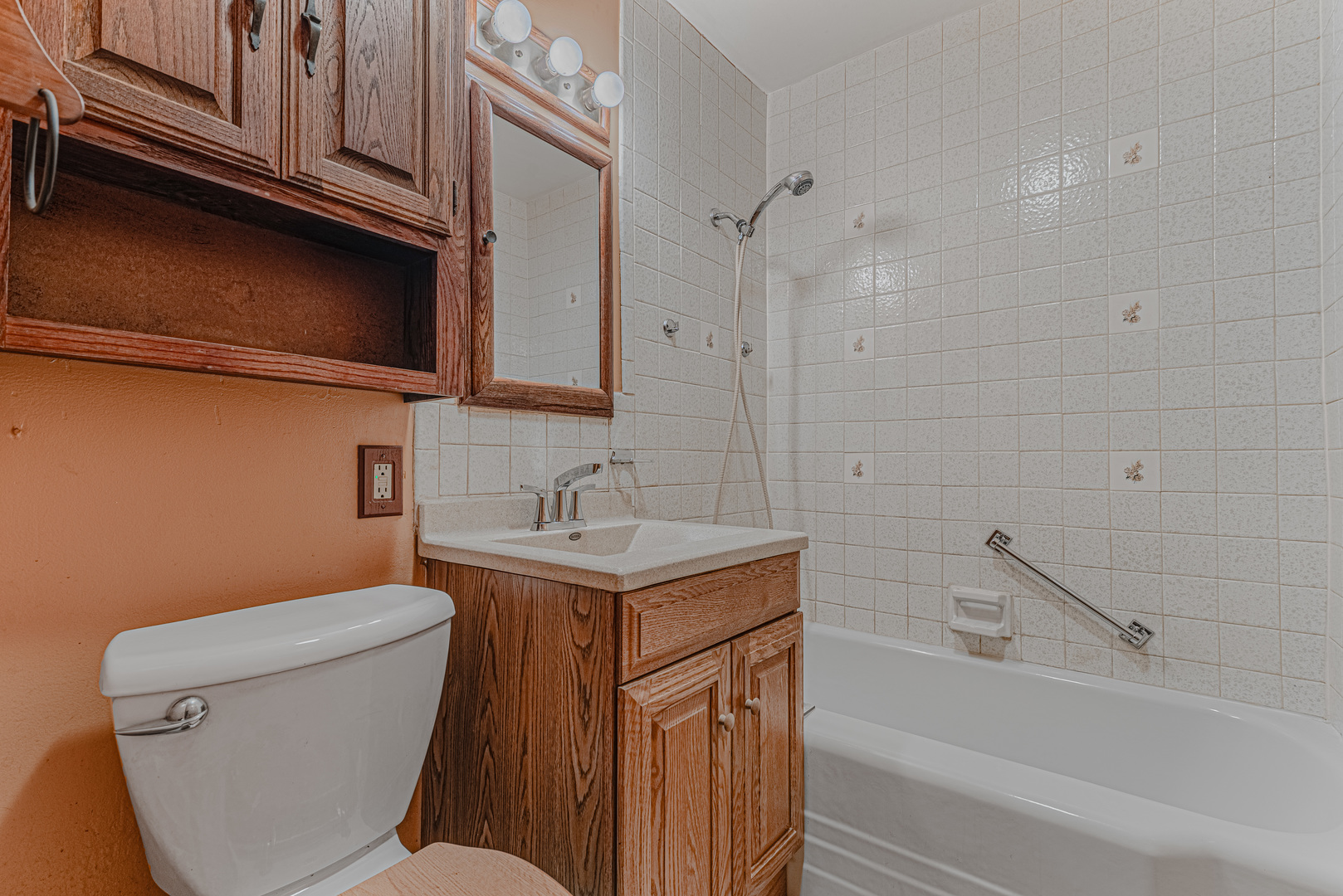 721 E Washington Street, West Chicago, IL 60185