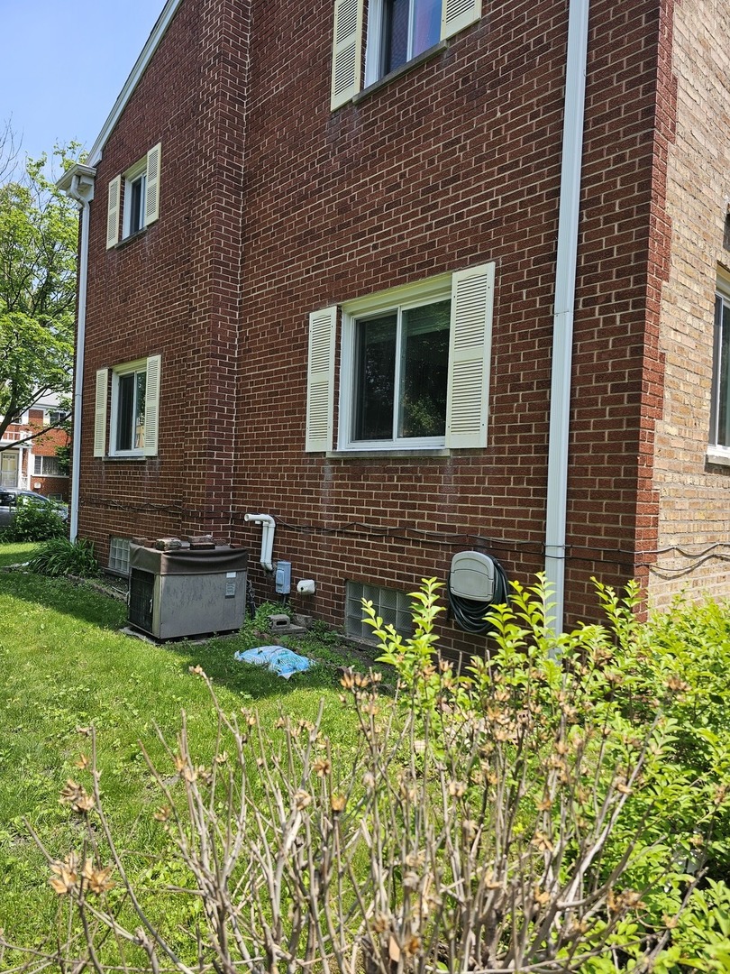 4825 Davis Street, Skokie, IL 60077