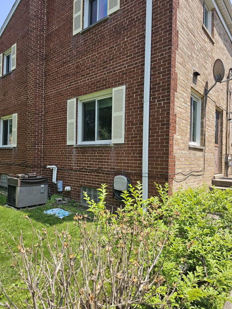 4825 Davis Street, Skokie, IL 60077
