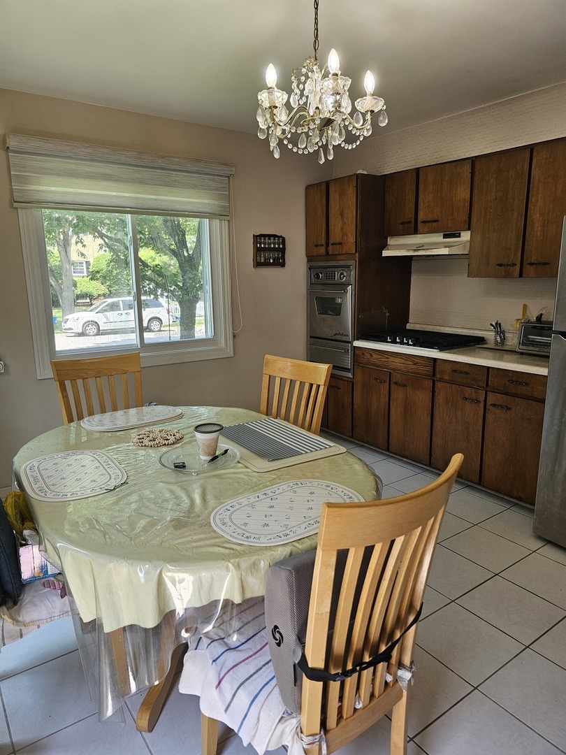 4825 Davis Street, Skokie, IL 60077