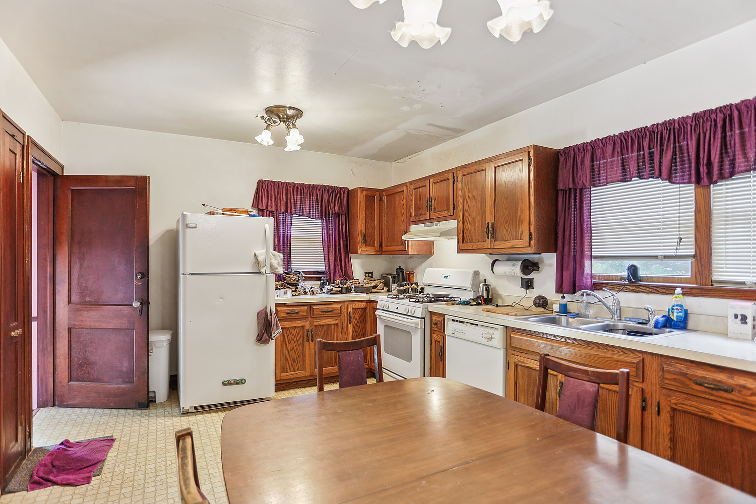 17952 Highland Avenue, Homewood, IL 60430
