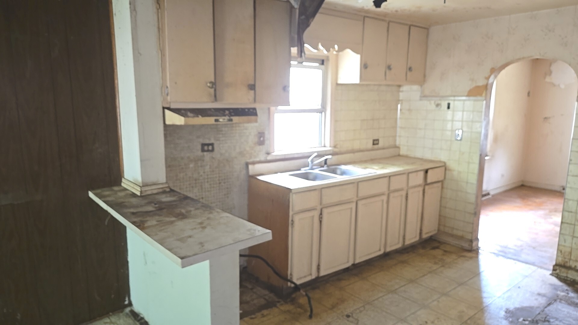 12237 S May Street, Chicago, IL 60643