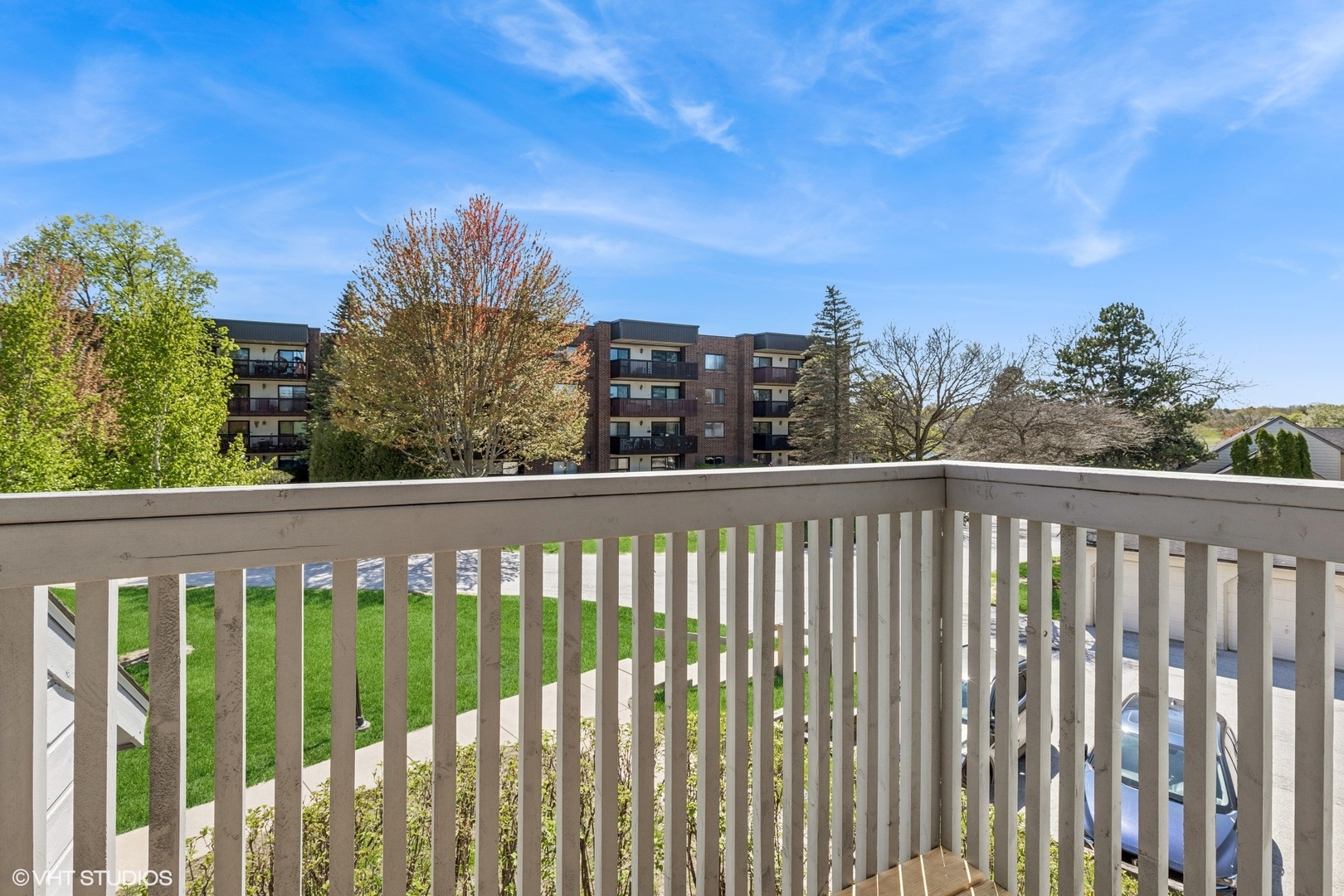 592 DUNHAM Road, Gurnee, IL 60031