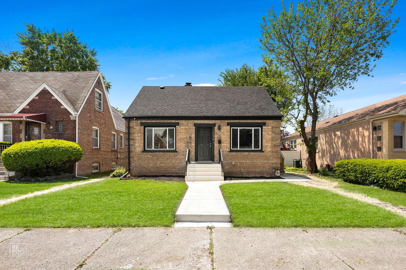14432 S Wallace Avenue, Riverdale, IL 60827