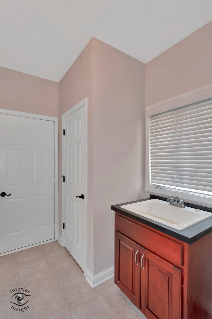 1205 Jennie Drive, New Lenox, IL 60451