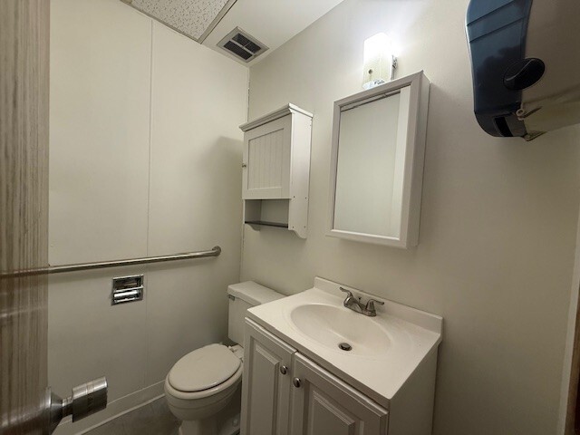 9959 S Roberts Road #B, Palos Hills, IL 60465