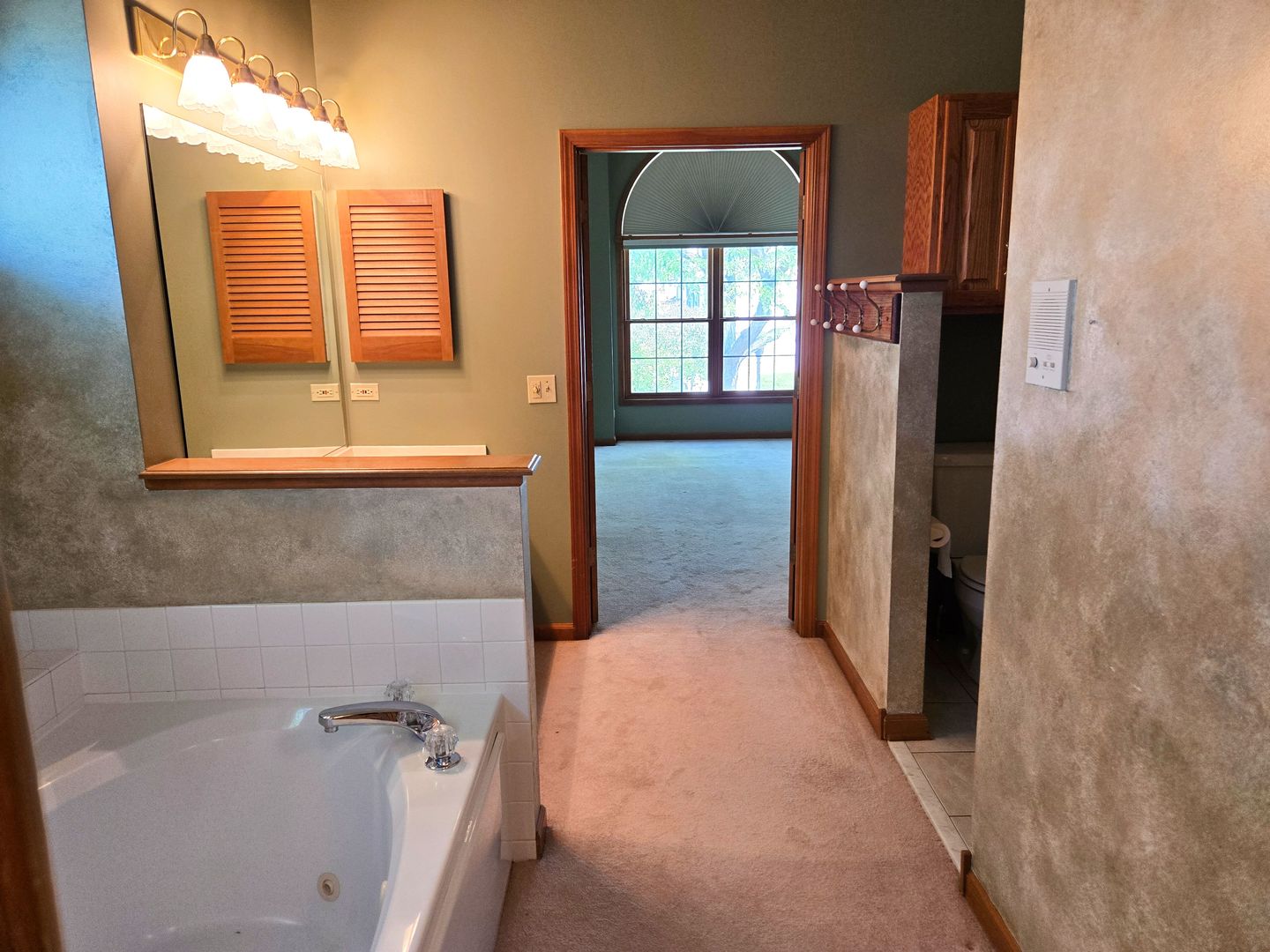 2286 Brookside Lane, Aurora, IL 60502