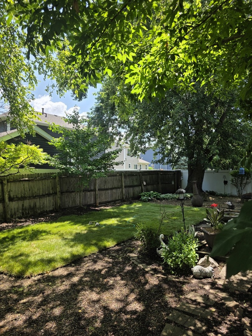 674 Harvest Drive, Bolingbrook, IL 60490