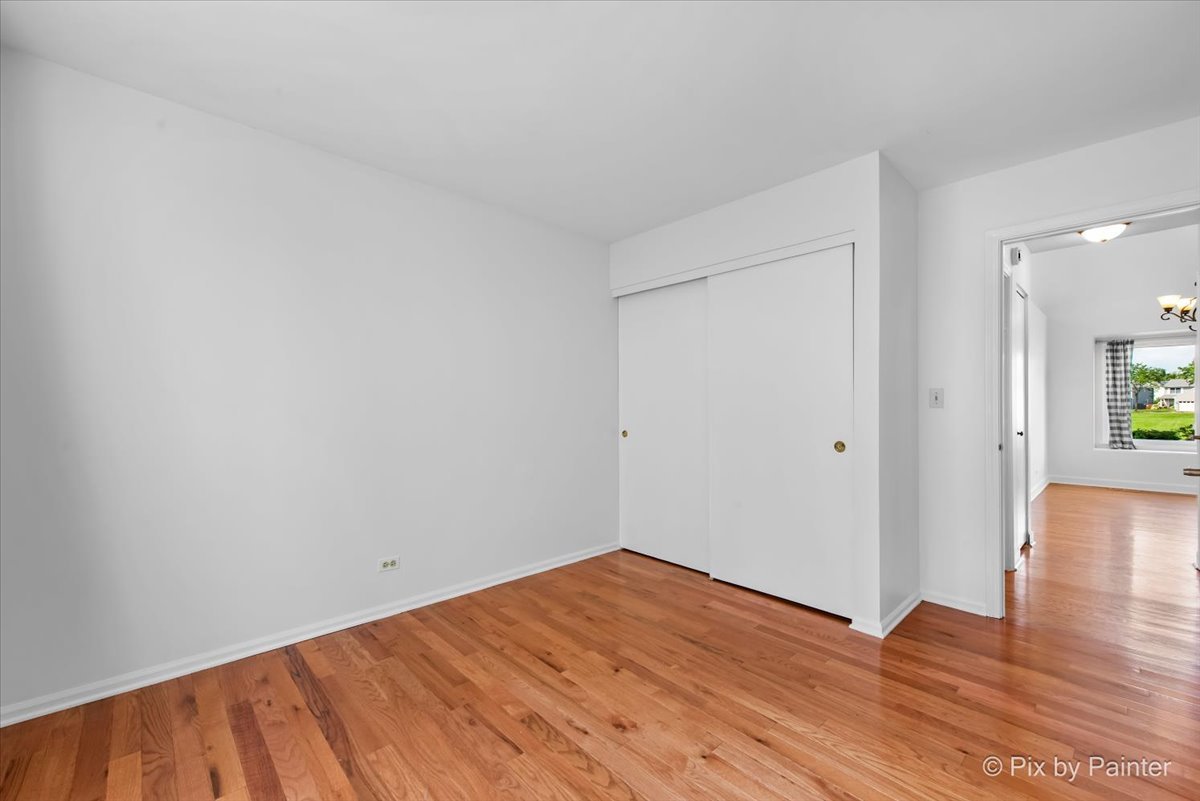 1870 Grosse Pointe Circle, Hanover Park, IL 60133