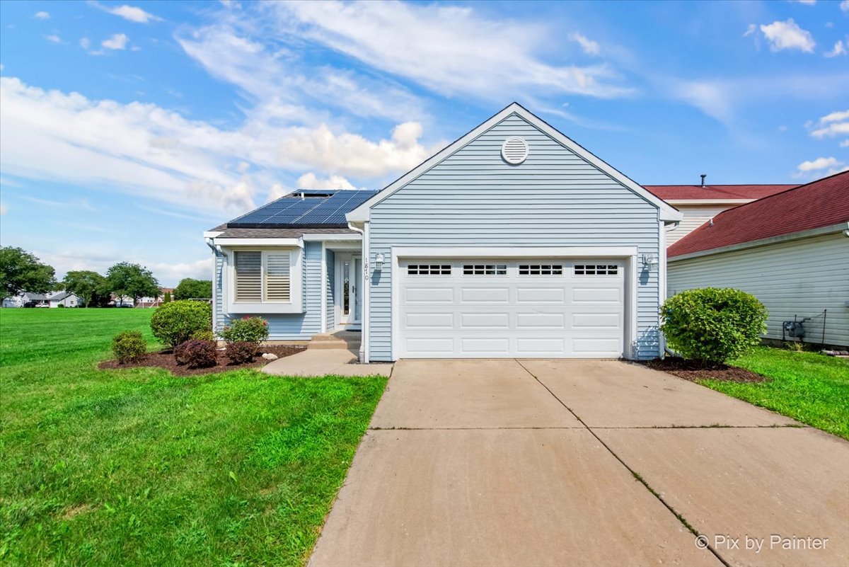 1870 Grosse Pointe Circle, Hanover Park, IL 60133