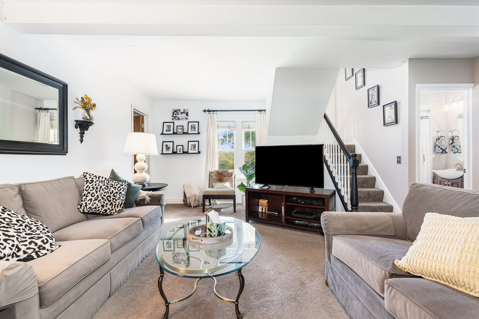 4S365 Meadow Road, Naperville, IL 60563