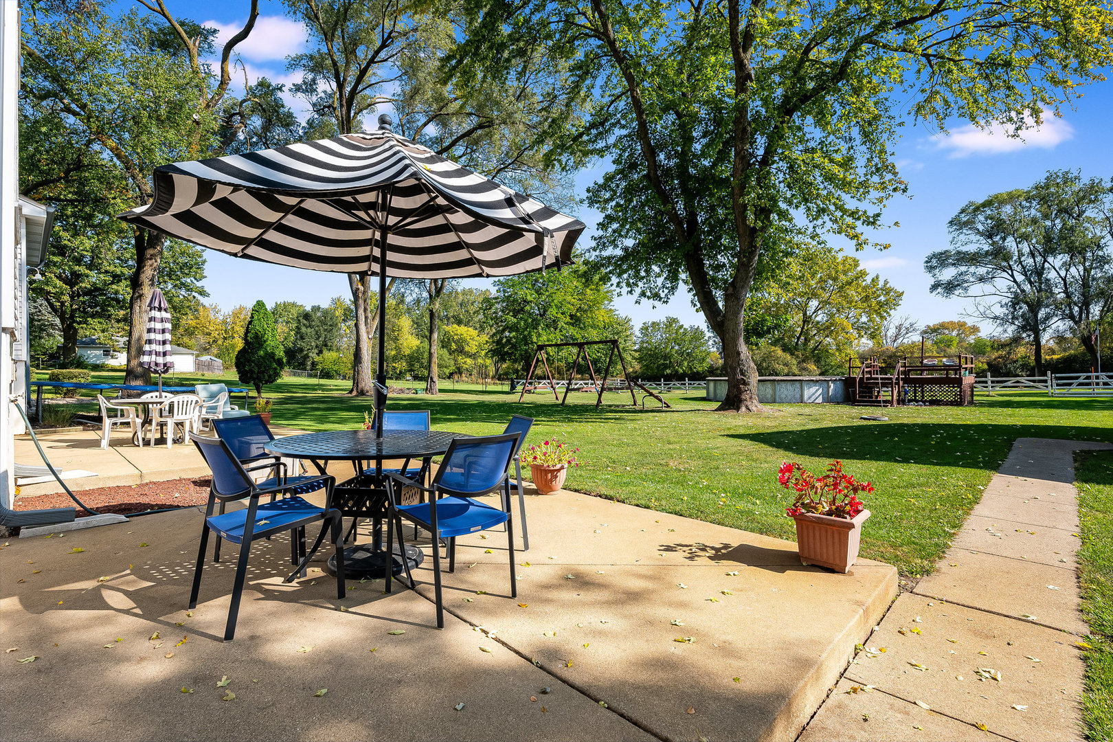 4S365 Meadow Road, Naperville, IL 60563
