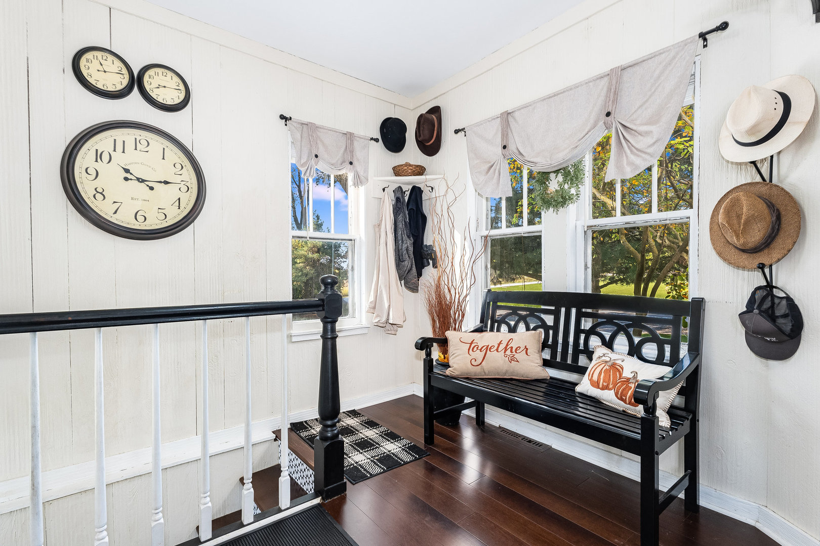 4S365 Meadow Road, Naperville, IL 60563