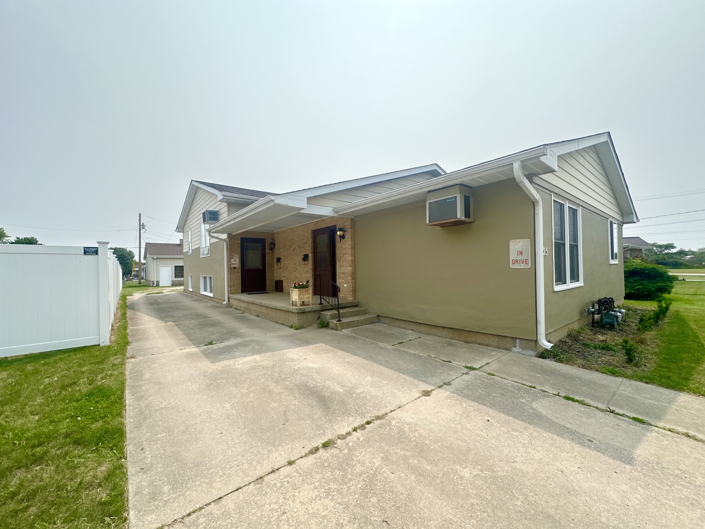 1625 W Main Street, Ottawa, IL 61350