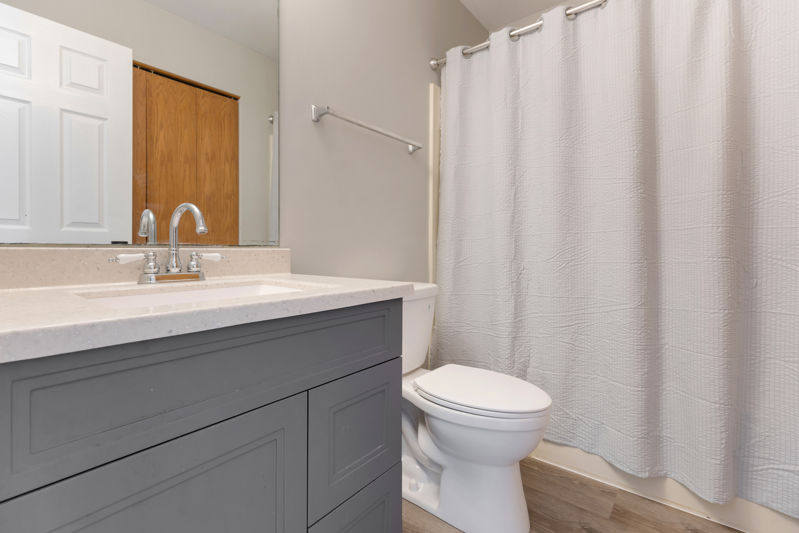 870 Black Cherry Lane, Round Lake Heights, IL 60073