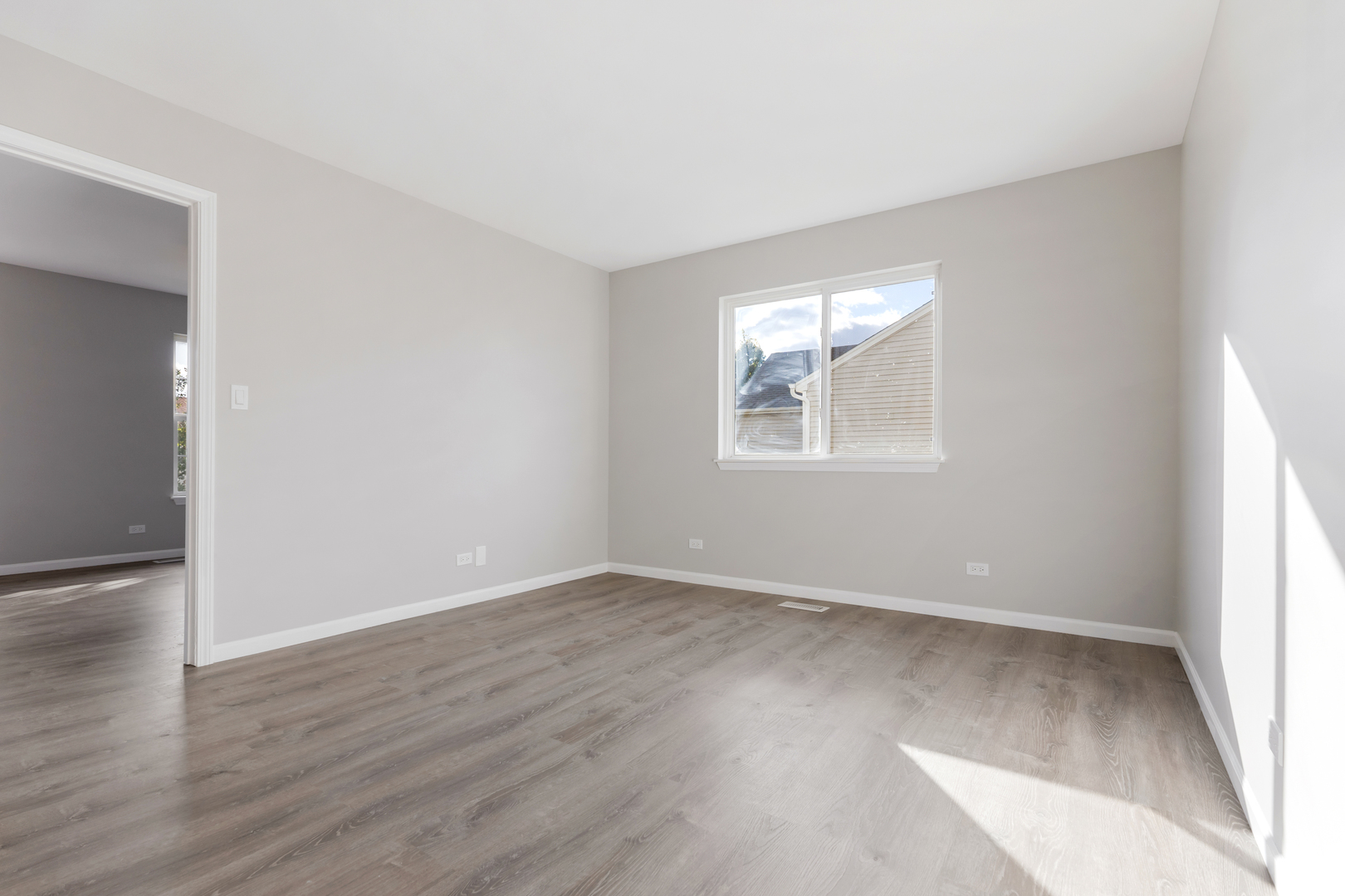 870 Black Cherry Lane, Round Lake Heights, IL 60073