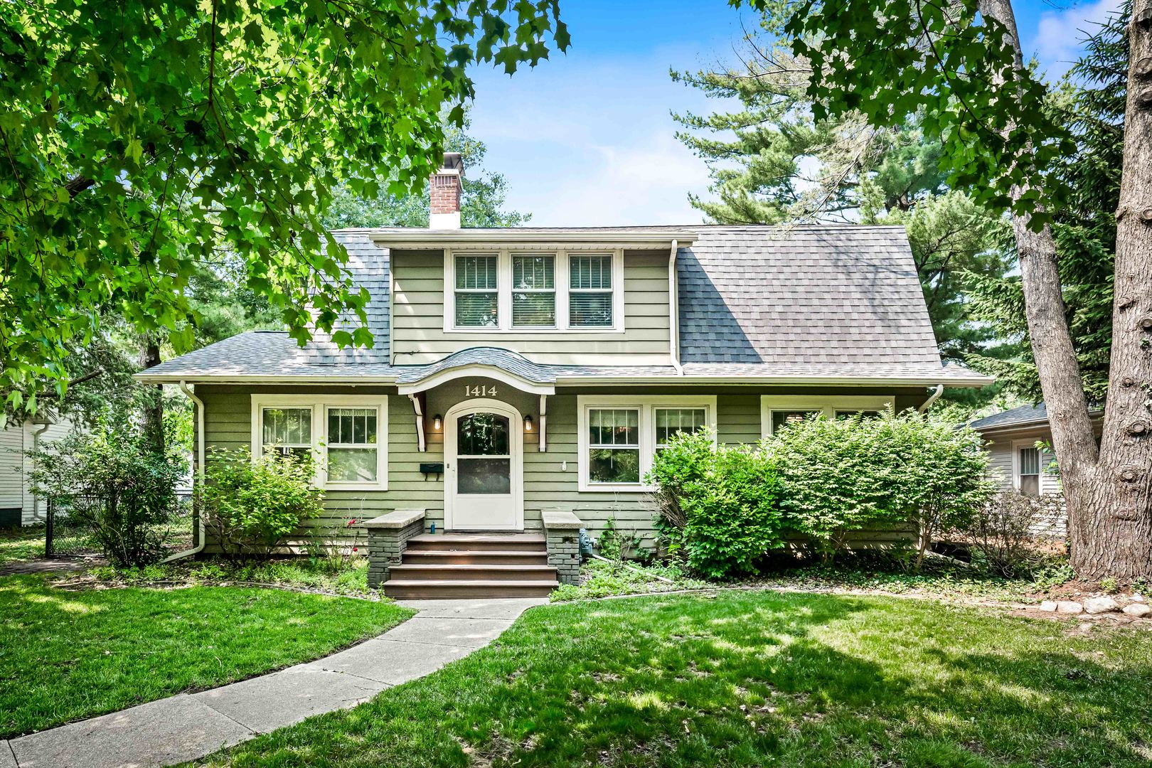 1414 E Olive Street, Bloomington, IL 61701