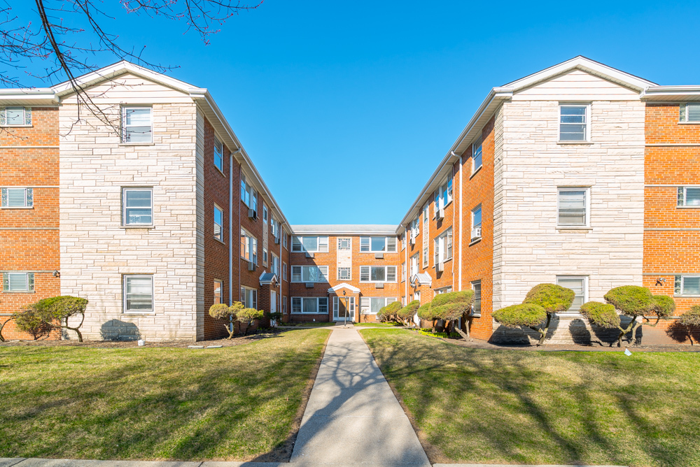 36 S Kensington Avenue #05, La Grange, IL 60525