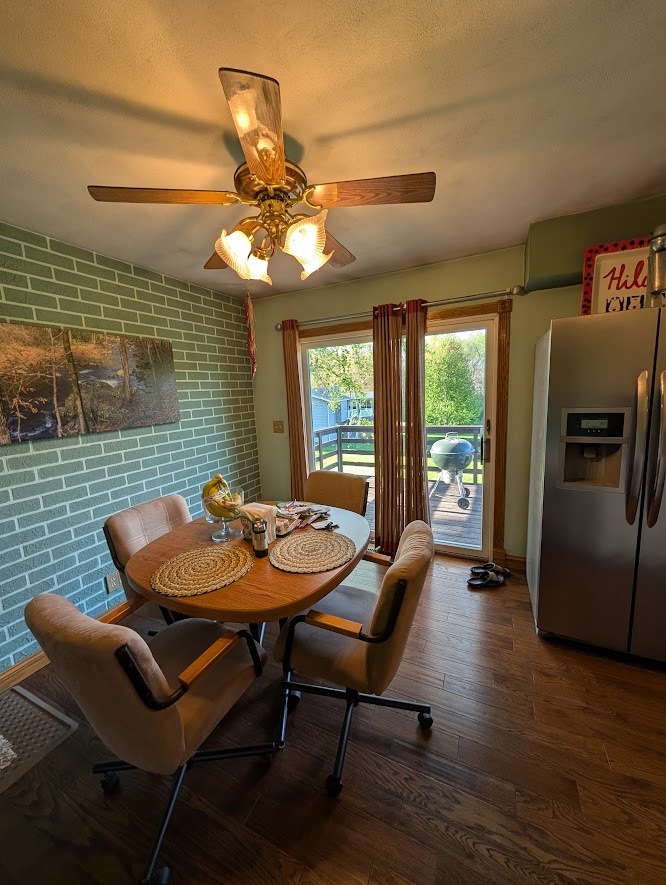 2123 Highwood Avenue, Pekin, IL 61554