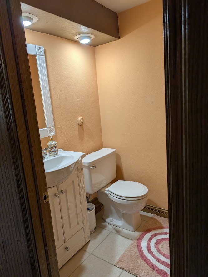 2123 Highwood Avenue, Pekin, IL 61554