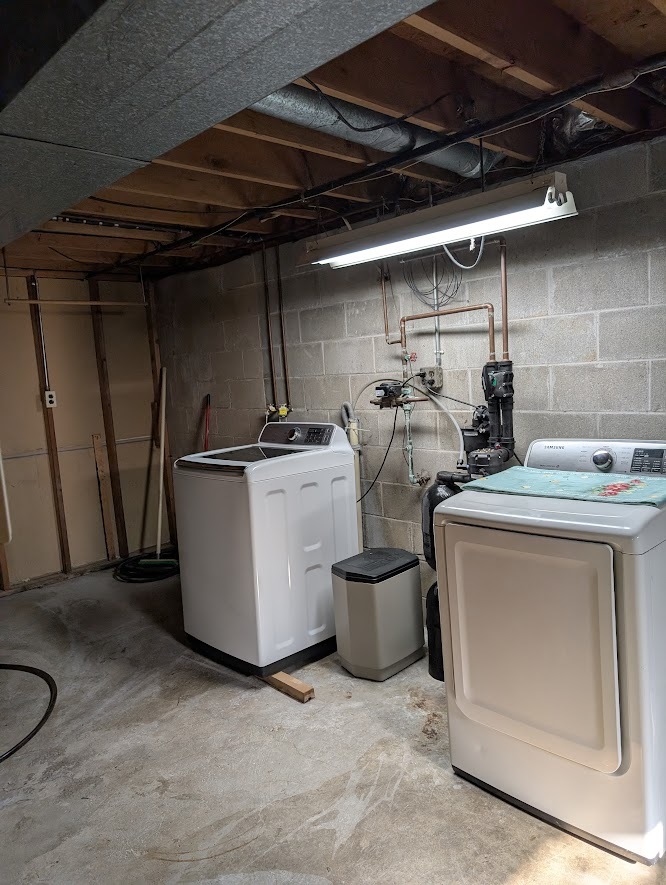 2123 Highwood Avenue, Pekin, IL 61554