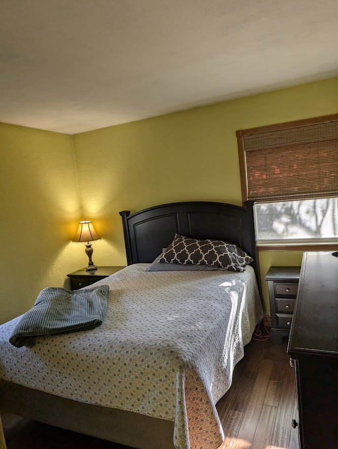 2123 Highwood Avenue, Pekin, IL 61554