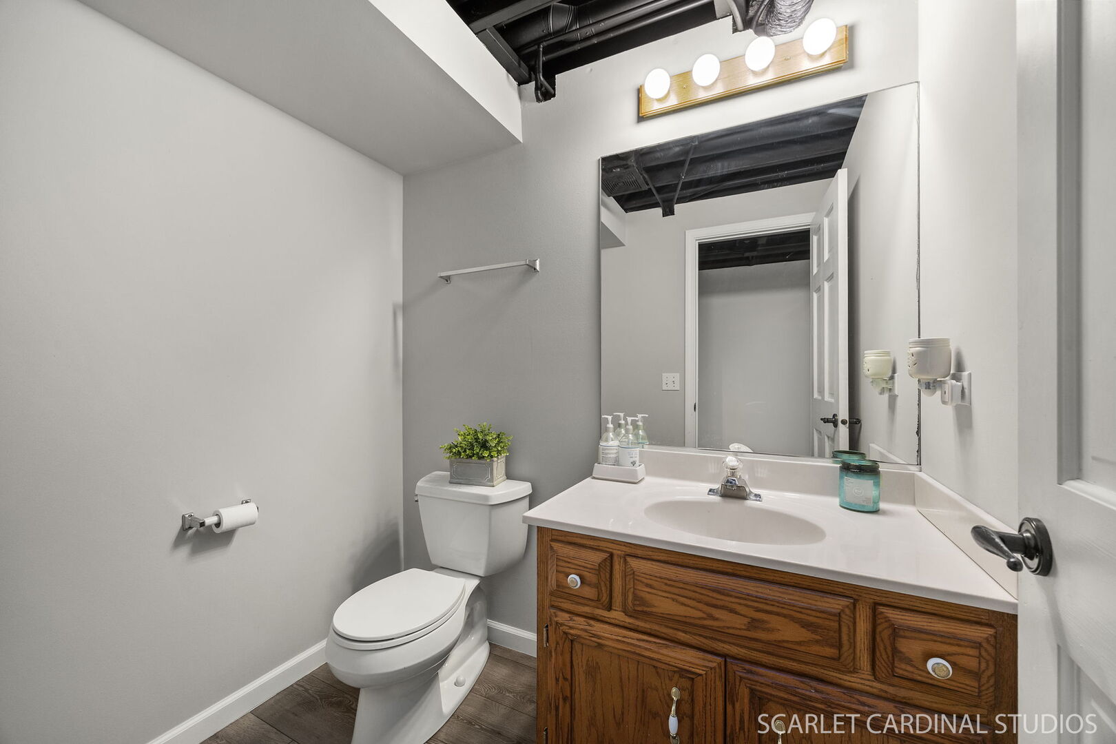 1208 Thackery Court, Naperville, IL 60564