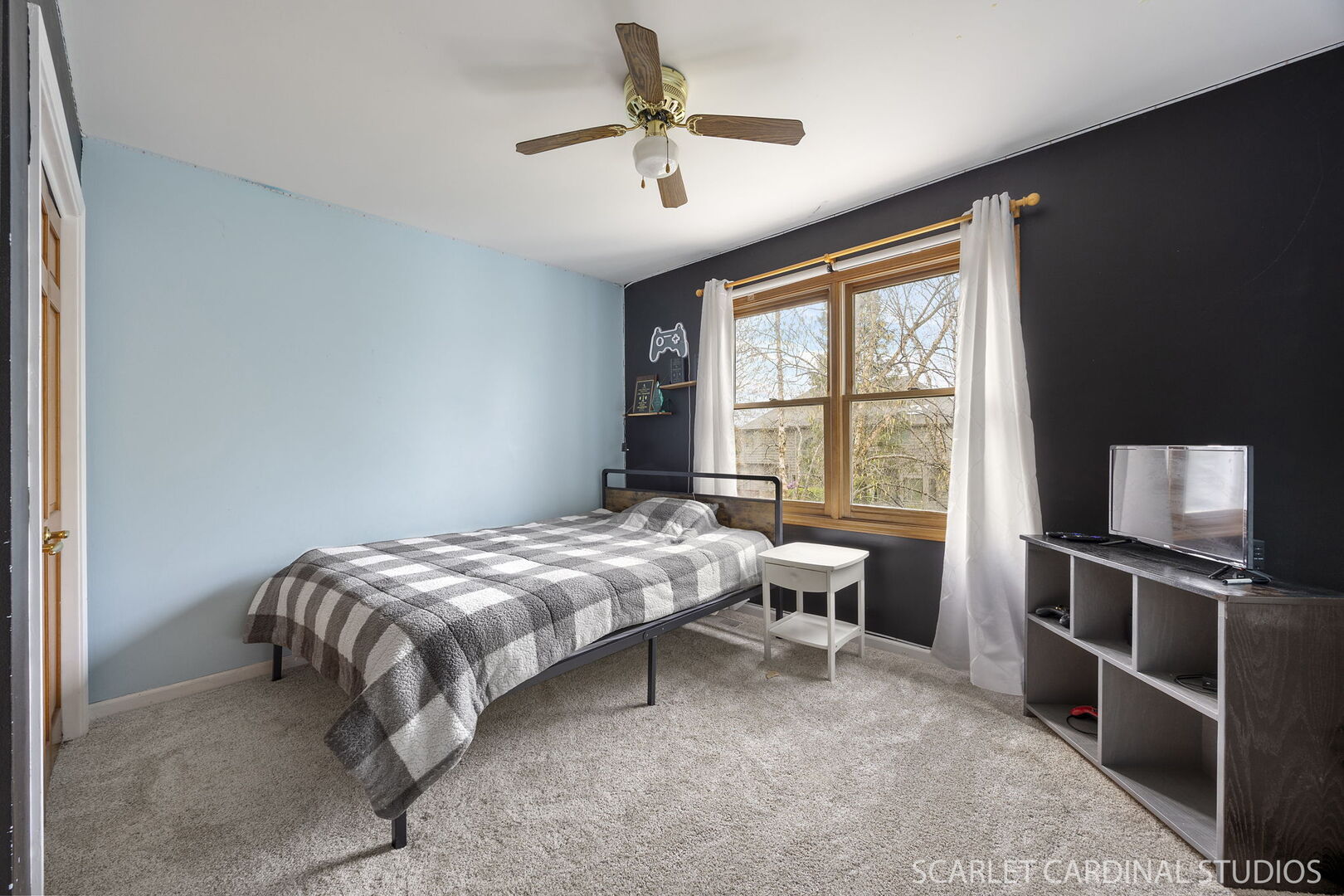 1208 Thackery Court, Naperville, IL 60564